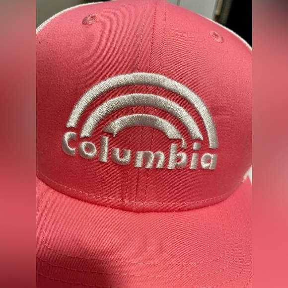 Columbia Unisex Pink And White SnapBack Trucker Hat. Mesh Back. One Size. NWT - Picture 2 of 6